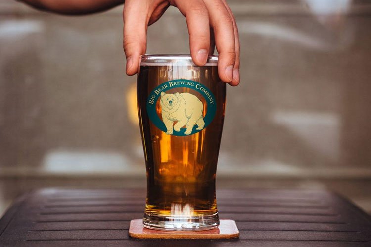 Free-Beer-Glass-Mock-up
