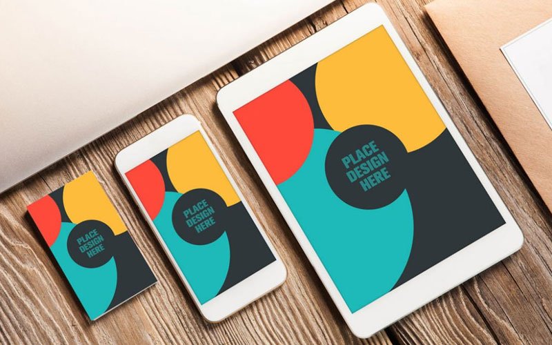 Free-Business-Card-and-Apple-Devices-Mockup