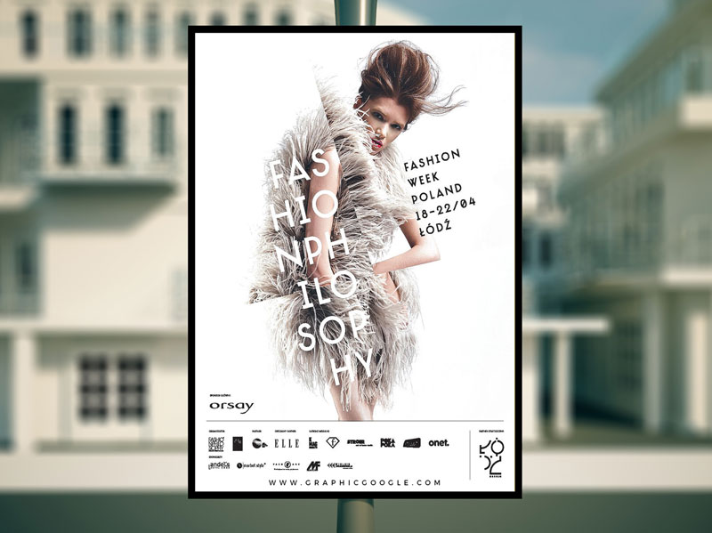 Free-Outdoor-Advertising-Poster-Mock-up-Psd