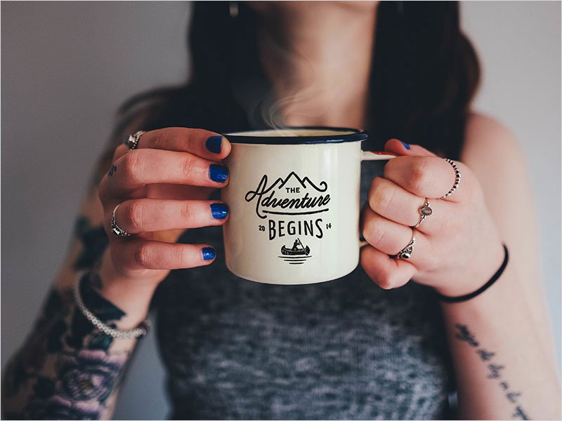 Free-Enamel-Coffee-Mug-Photo-Mockup-PSD