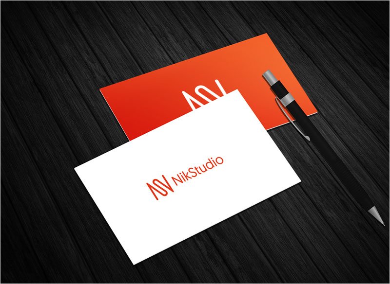 Free-business-card-mock-up