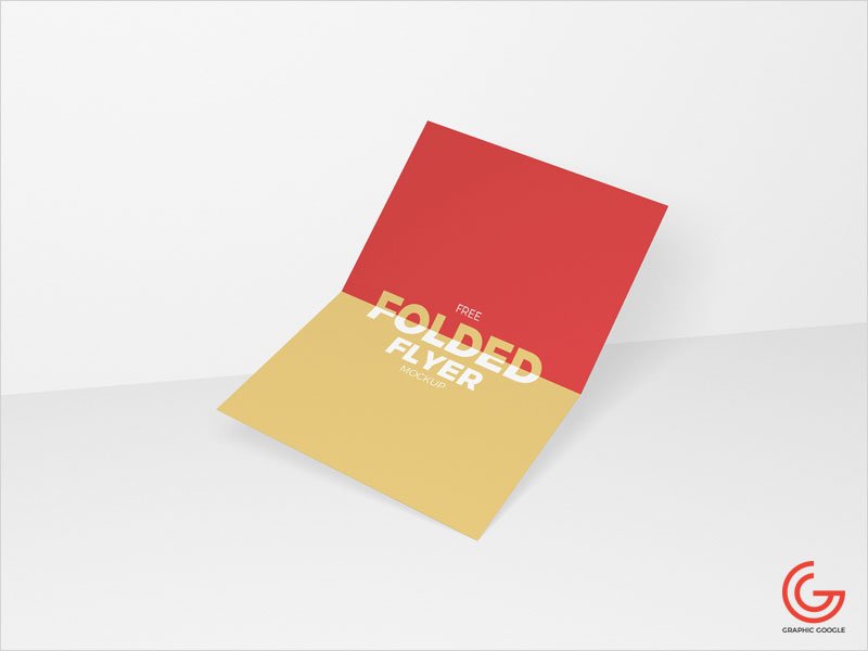 Free-Centre-Folded-Flyer-Mockup